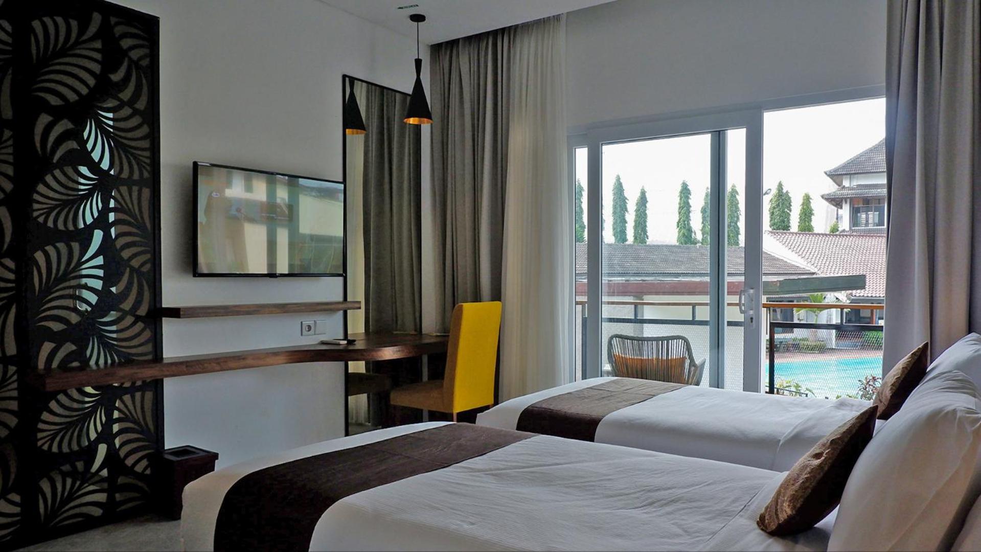 Front One Resort Magelang Exteriör bild
