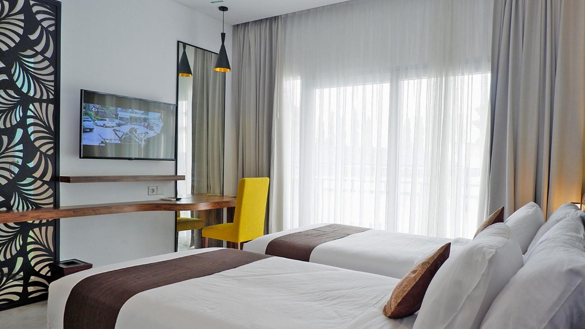 Front One Resort Magelang Exteriör bild