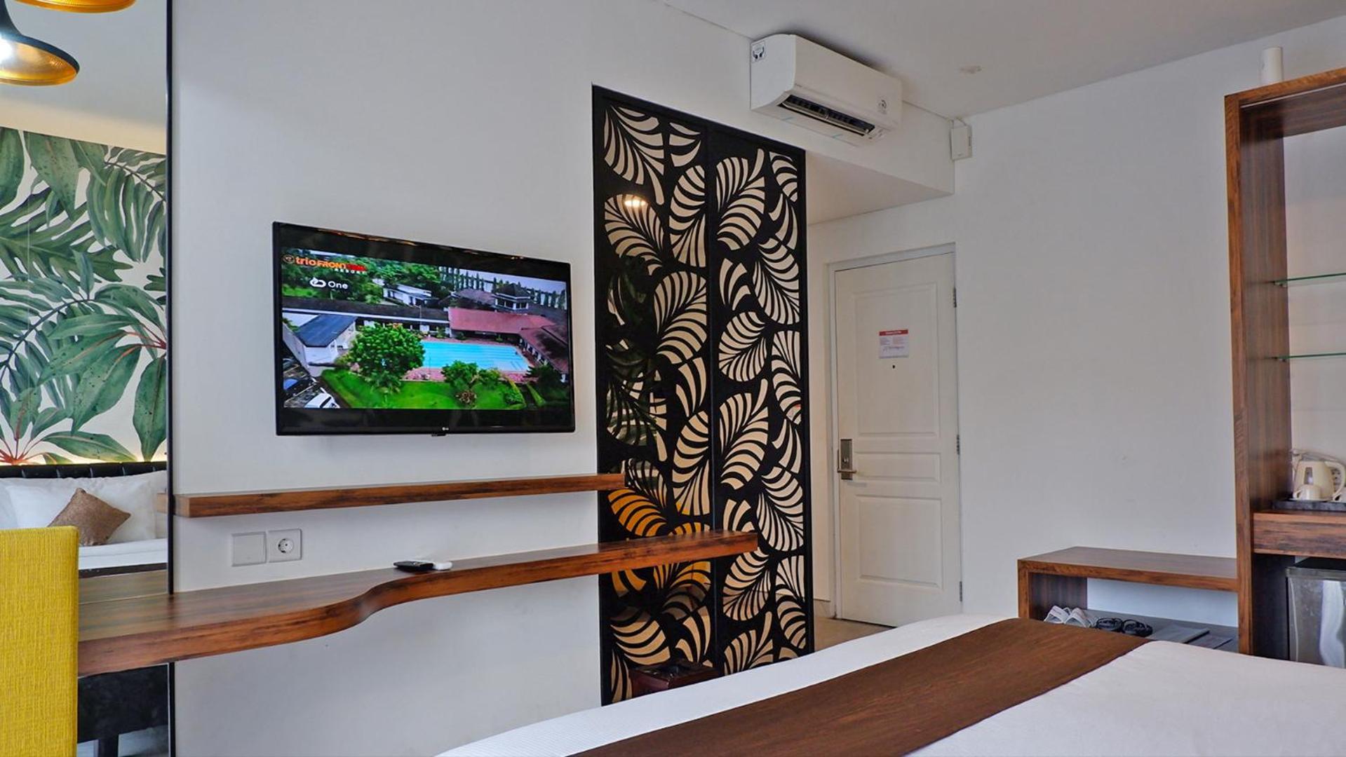 Front One Resort Magelang Exteriör bild